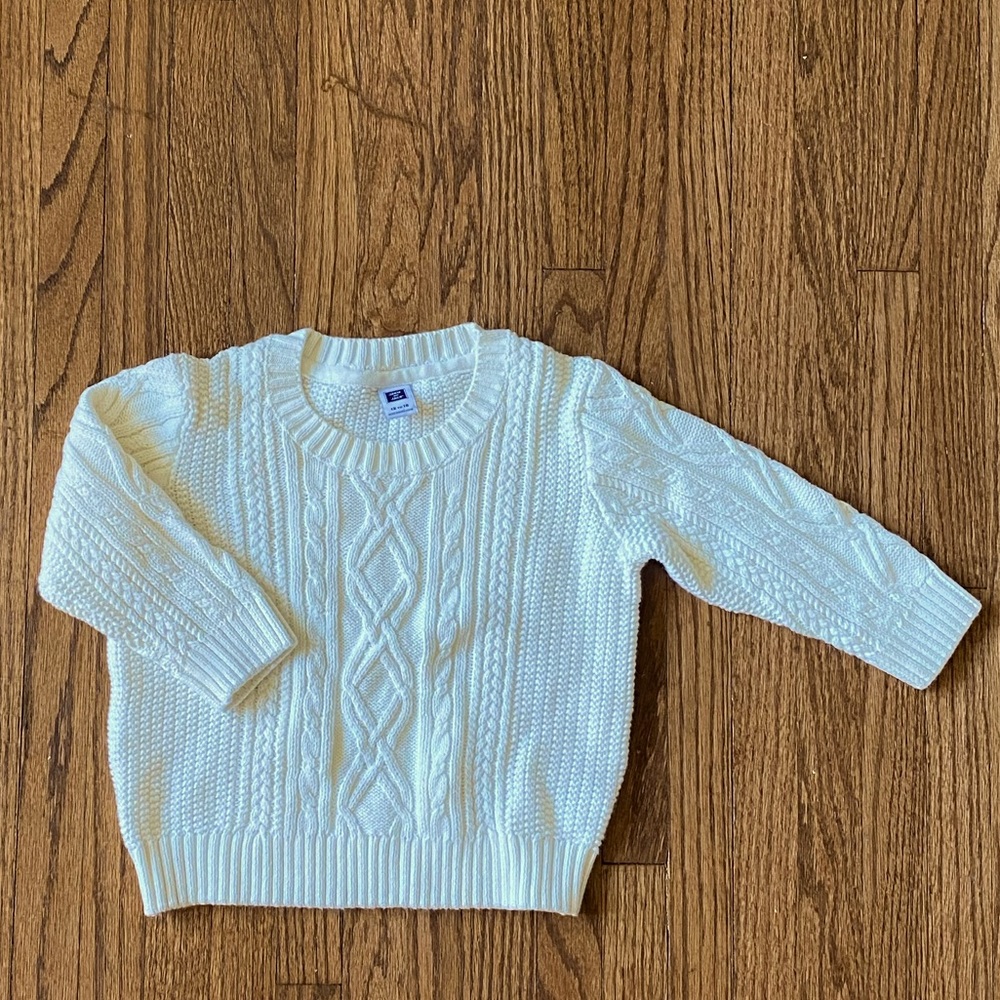 Pullover sweater